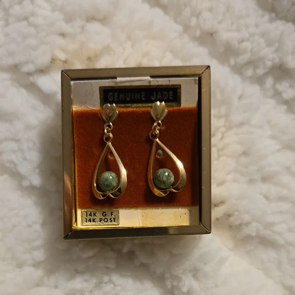 Gold and Jade Teardrop Earrings - Picture 1 of 2